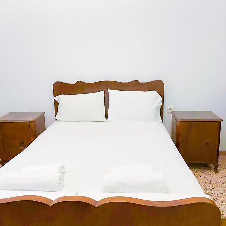 Katerina Beach Rooms Ándros Esterno foto