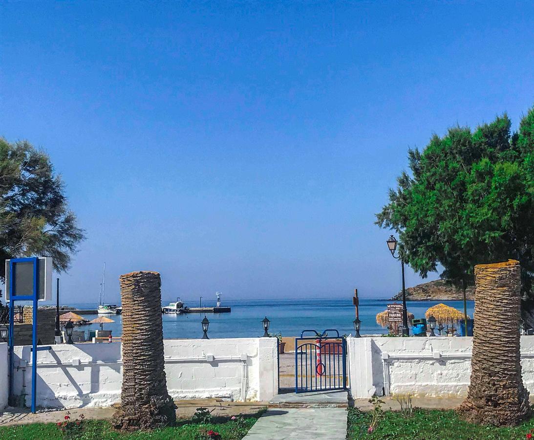 Katerina Beach Rooms Ándros Esterno foto