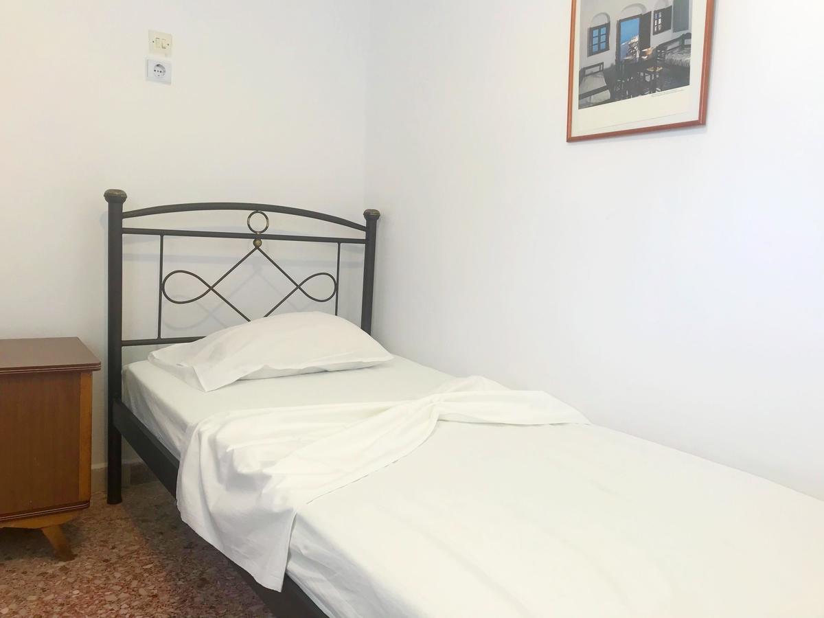 Katerina Beach Rooms Ándros Esterno foto