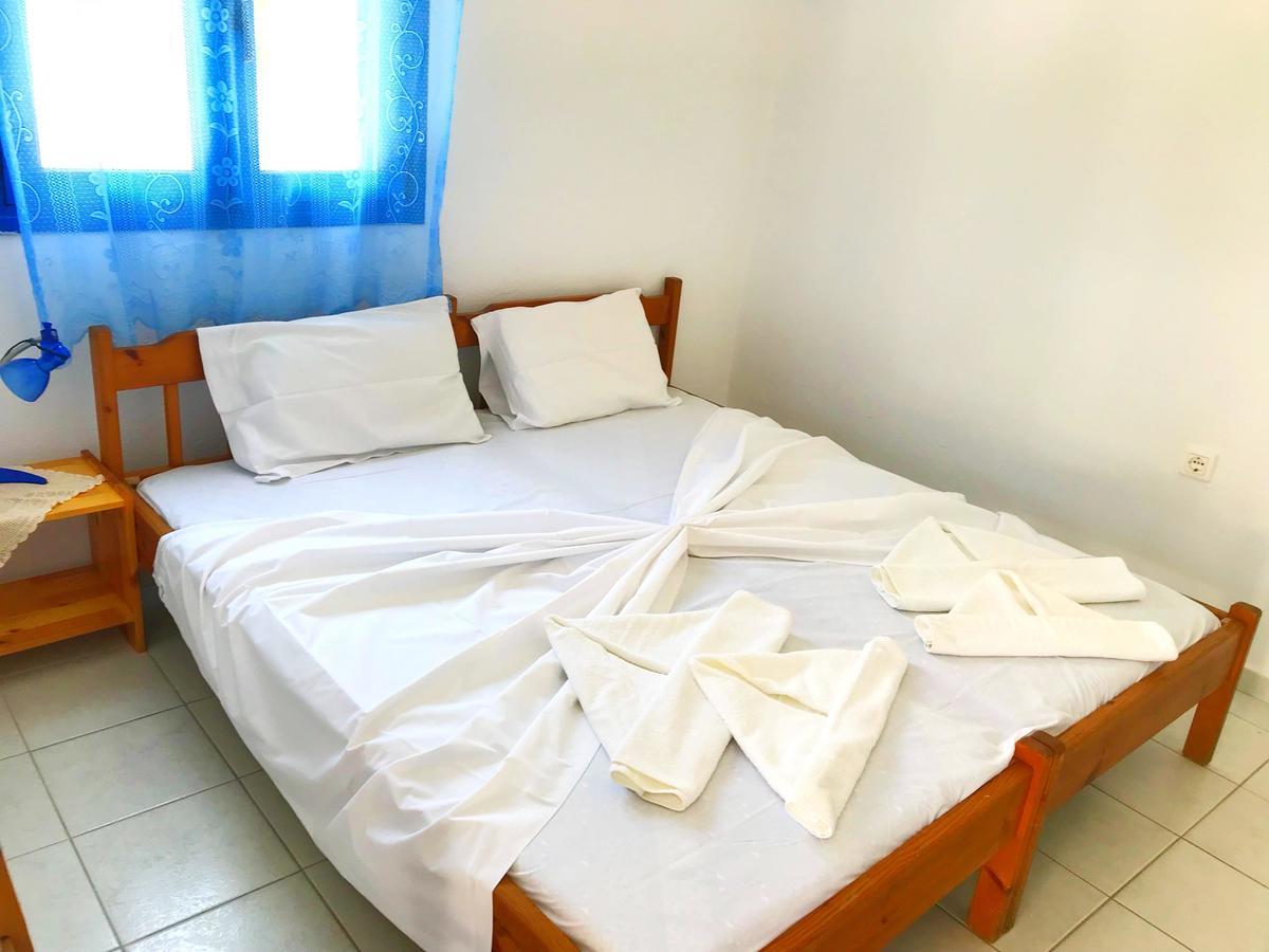 Katerina Beach Rooms Ándros Esterno foto